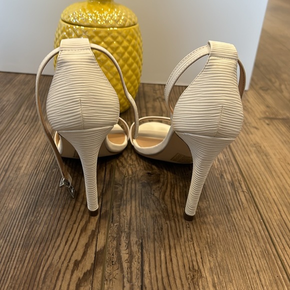 Call It Spring Cream Heels - Picture 4 of 6